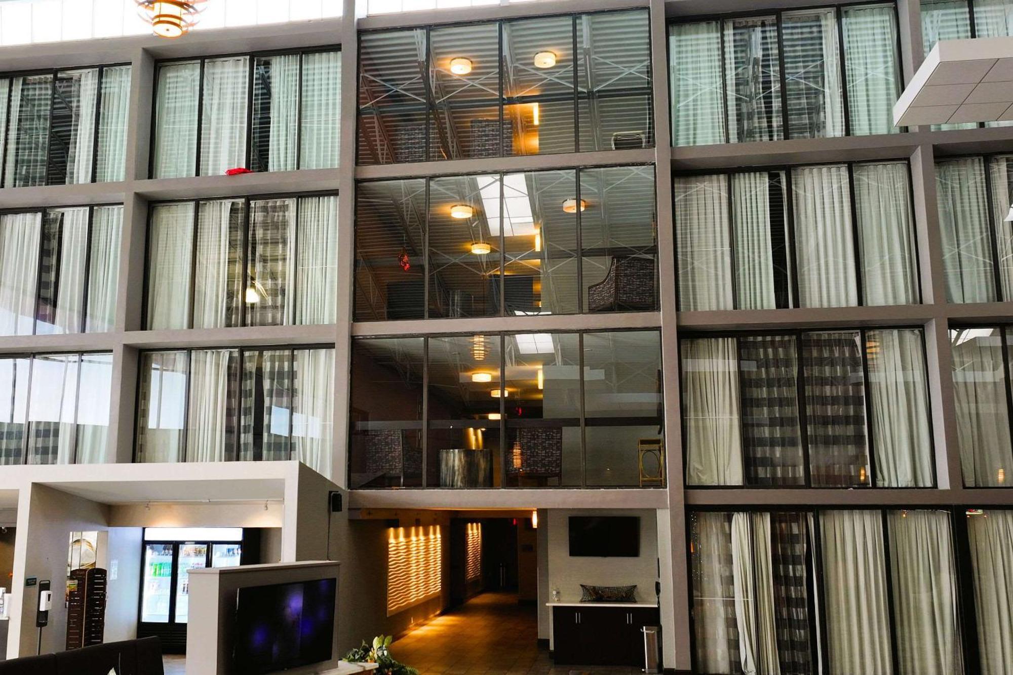The Great Rivers, Ascend Hotel Collection Alton Exterior photo